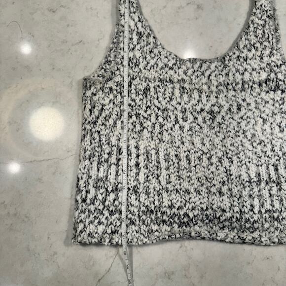 Bella Luxx Cropped Marled Knit Tank Top Black White Women's Small Minimalist - Picture 6 of 12